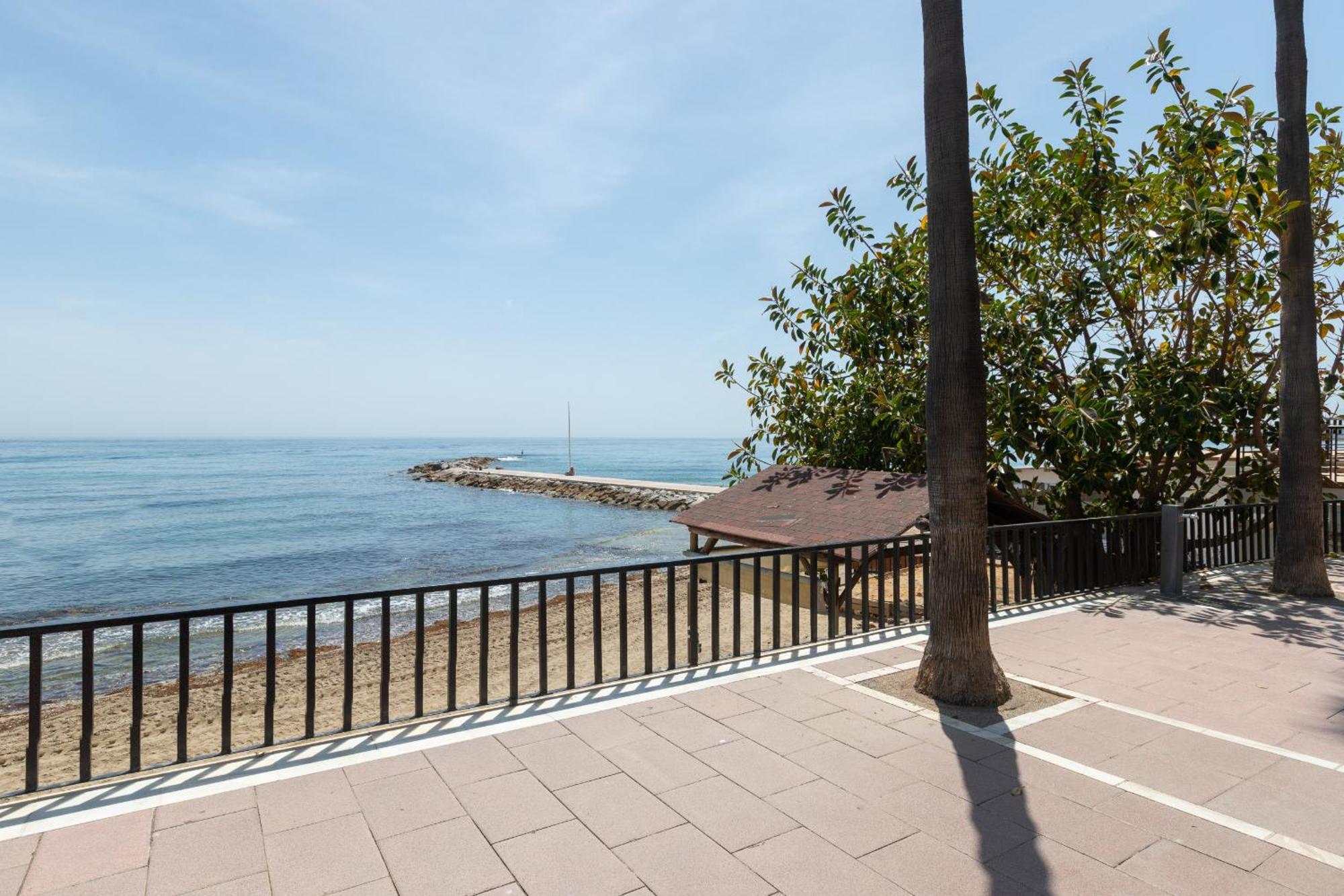 Dream Penthouse In Center With Sea Views Lägenhet *